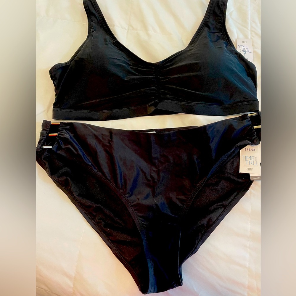 NWT Time and Tru Women’s Swimsuit- size 2X